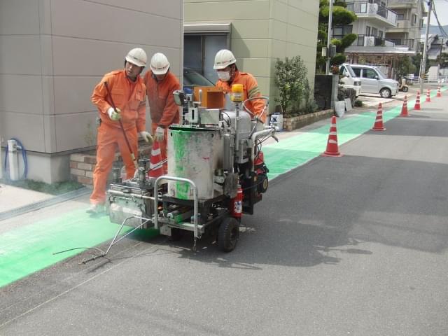 歩行者通行帯 施工の様子